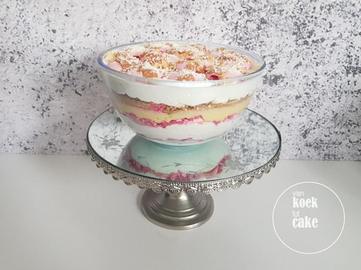 trifle met macarons, witte chocolade, mascarpone en karamel