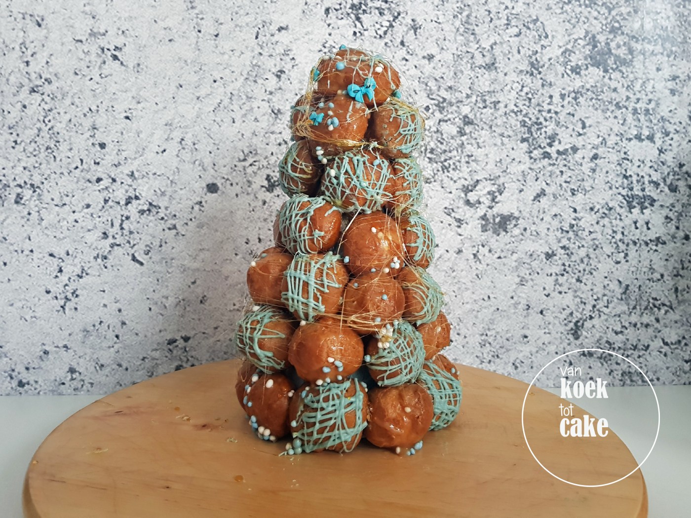 Baby shower soesjestoren croquembouche bestellen