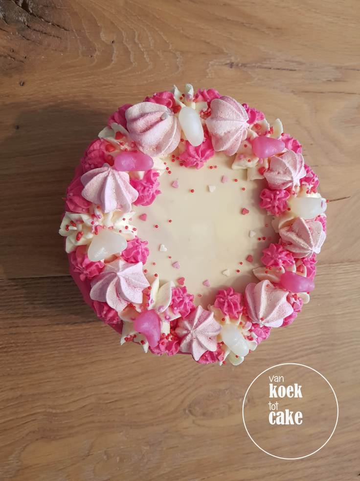 Valentijnstaart-Valentijn-taart-van-koek-tot-cake-4
