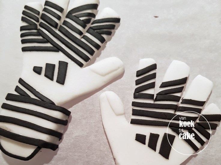 Verjaardagstaart taart keeper keepershandschoenen