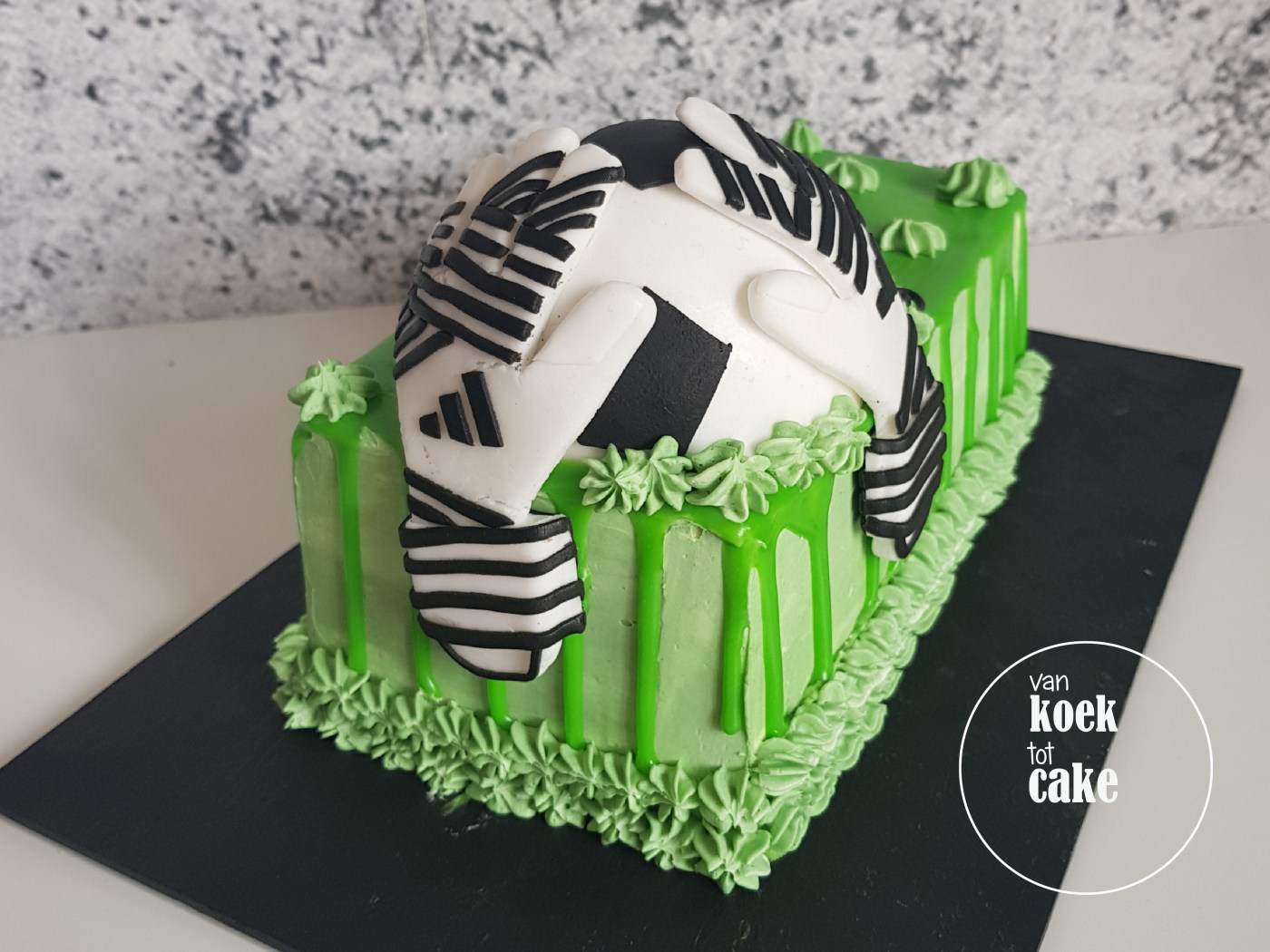 Verjaardagstaart taart keeper keepershandschoenen