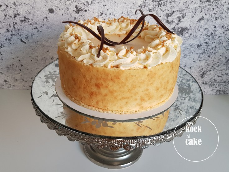 Abrikozen mousse taart met amandel biscuit - van koek tot cake middelburg