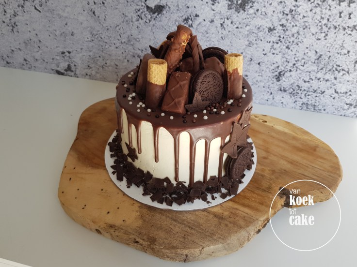 chocolade-taart-met-repen-van-koek-tot-cake-9