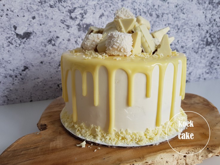 Witte chocolade repen taart drip cake met witte chocolade vulling - van koek tot cake Middelburg