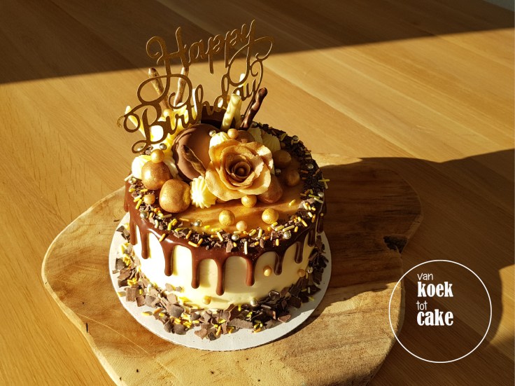 taart-goud-marsepein-dripcake-bestellen-middelburg-vlissingen-van-koek-tot-cake(1)