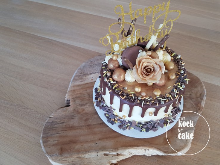 taart-goud-marsepein-dripcake-bestellen-middelburg-vlissingen-van-koek-tot-cake(3)