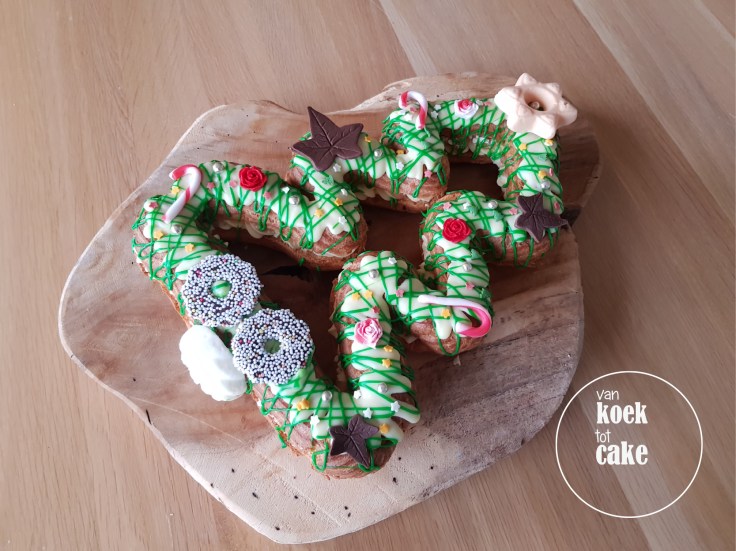 kerst-eclair-bestellen-middelburg-oost-souburg-vlissingen_van-koek-tot-cake(1)
