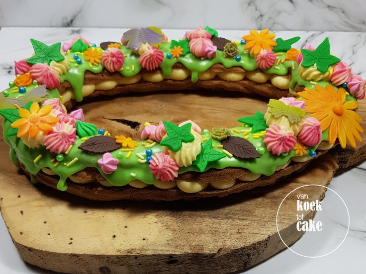 Lente bloemen en vlinder eclair gebak taart - van koek tot cake - bestellen Middelburg Vlissingen Oost-Souburg