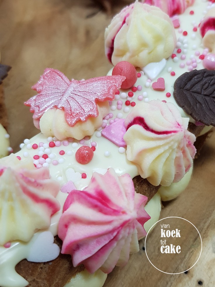 Valentijn eclair gebak taart - van koek tot cake - bestellen Middelburg Vlissingen Oost-Souburg