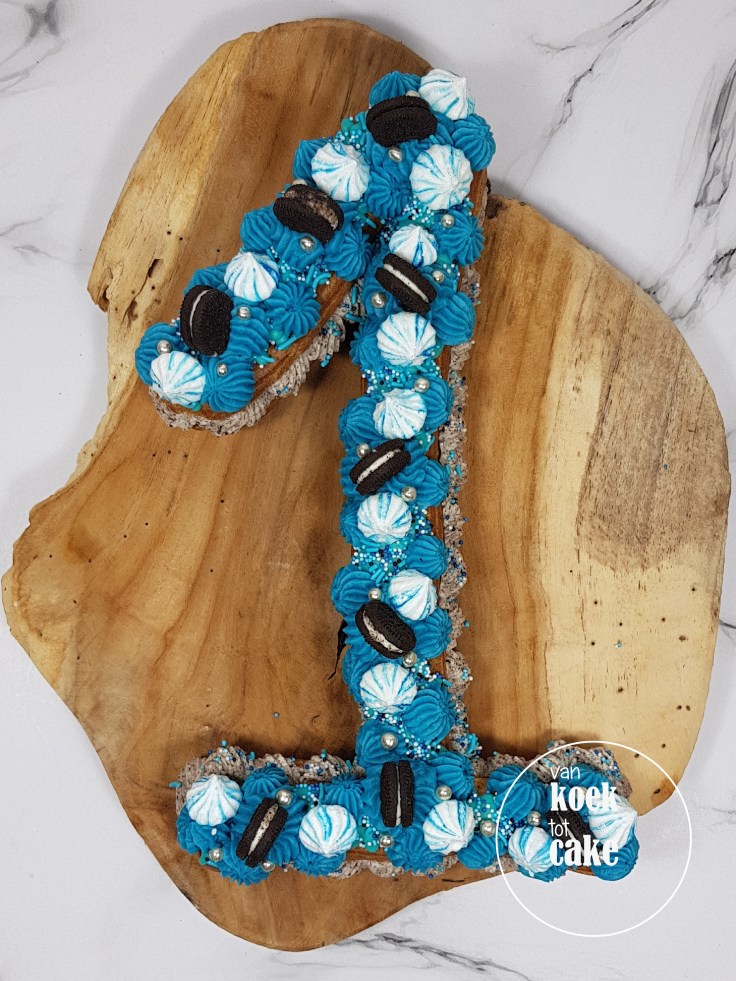 Eclair taart 1 jaar - verjaardag gebak - Bestellen Middelburg Vlissingen Oost-Souburg