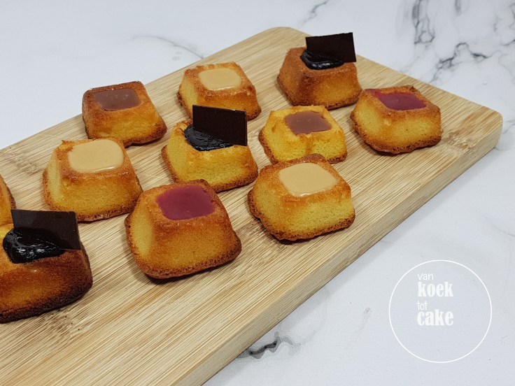 Recept voor simpele amandelcakejes met vulling naar wens - van koek tot cake