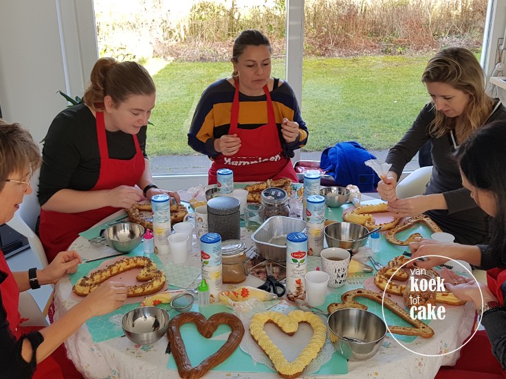 Workshop eclair taart decoreren aan huis - Middelburg Vlissingen Oost-Souburg - van koek tot cake