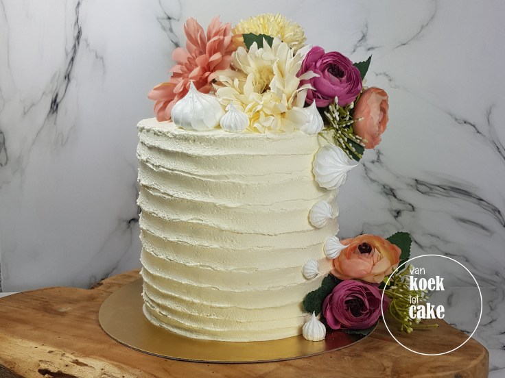 Bruidstaart | Taart met bloemen en botercreme op maat | bestellen Middelburg Vlissingen Oost-Souburg