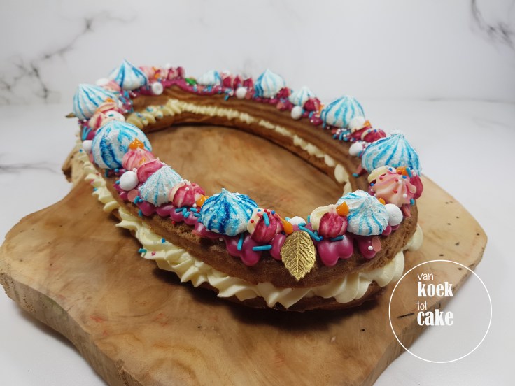 eclair-taart-rood-wit-blauw-koningsdag_bestellen-Vlissingen-Middelburg-Oost-souburg(2)
