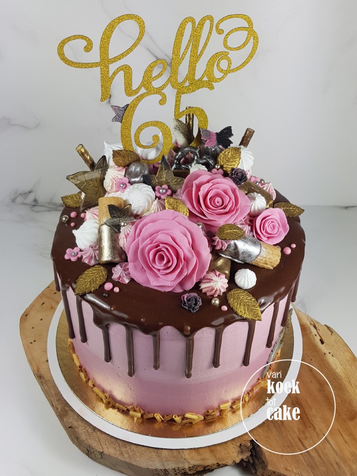 Taart 65e verjaardag! Hello 65 dripcake - bestellen Middelbrug Vlissingen Oost-Souburg - van koek tot cake