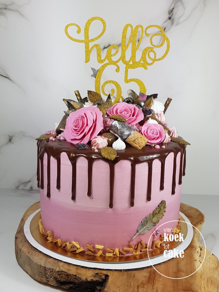 Taart 65e verjaardag! Hello 65 dripcake - bestellen Middelbrug Vlissingen Oost-Souburg - van koek tot cake