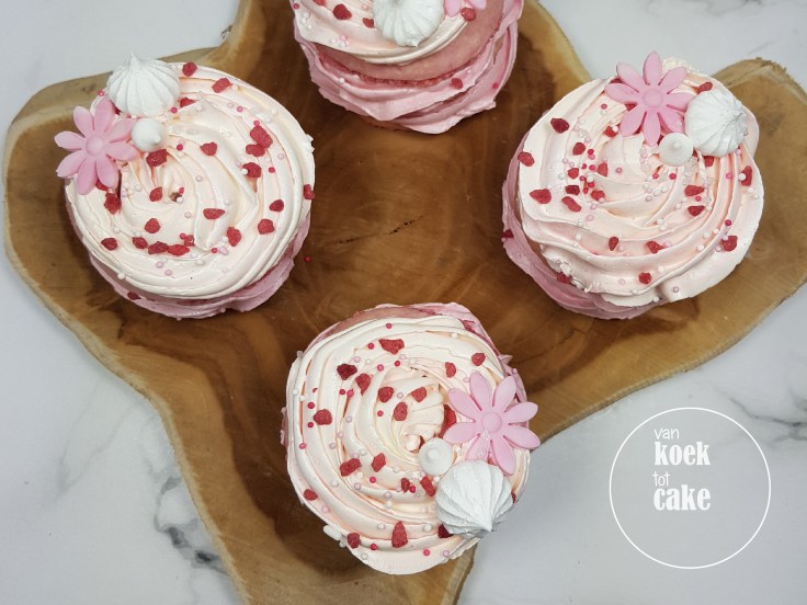 Gebak of traktatie bestellen voor je verjaardag - Middelburg Vlissingen Oost-Souburg - van koek tot cake