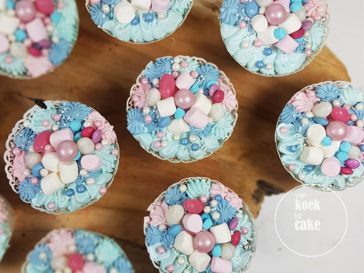 Gender reveal party cupcakes en taart | Bestellen Vlissingen Middelburg Oost-Souburg