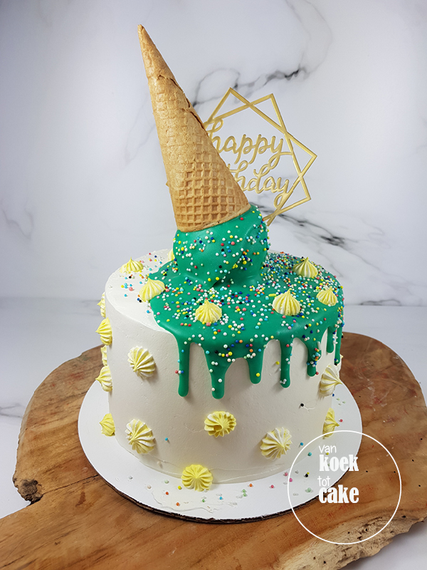 Drip cake verjaardagstaart met omgekeerd ijsje - bestellen Vlissingen Middelburg Oost-Souburg - van koek tot cake