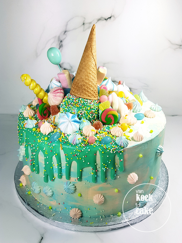 Drip cake verjaardagstaart met omgekeerd ijsje - bestellen Vlissingen Middelburg Oost-Souburg - van koek tot cake