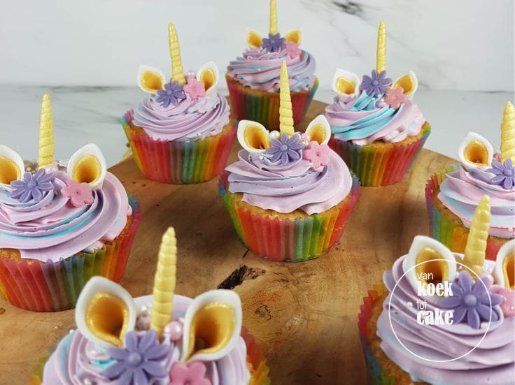 Unicorn drip cake en cupcakes roze paar - Bestellen Vlissingen Middelburg Oost-Souburg Zeeland