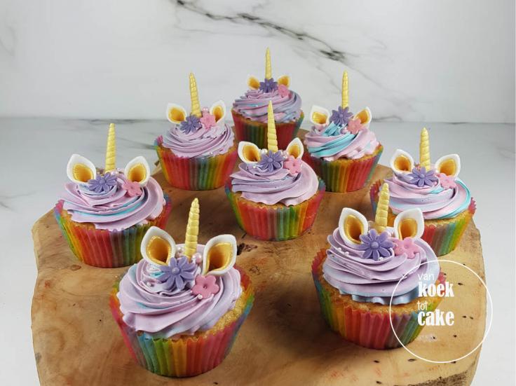 Unicorn drip cake en cupcakes roze paar - Bestellen Vlissingen Middelburg Oost-Souburg Zeeland
